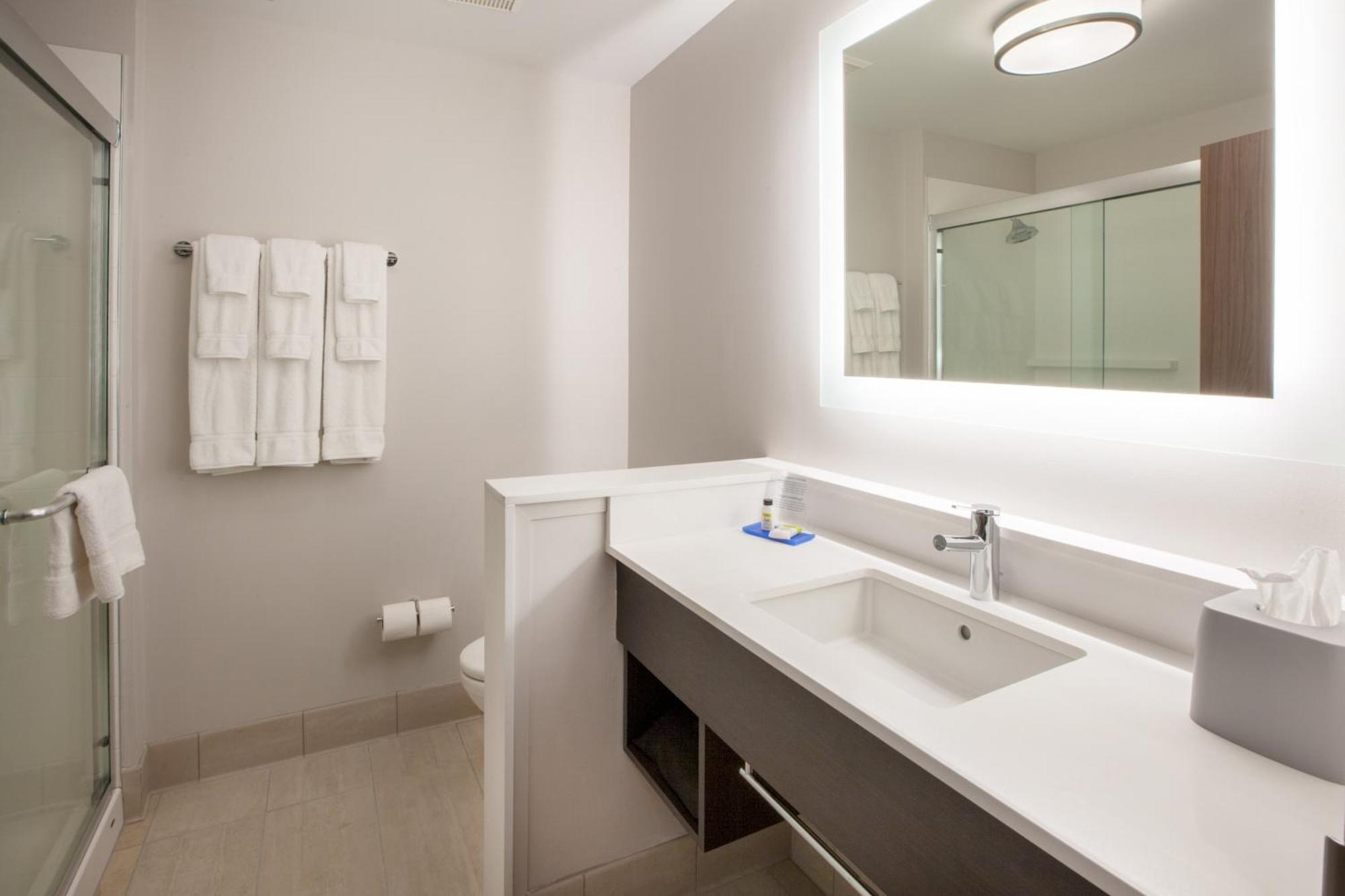 Holiday Inn Express & Suites Windsor East - Lakeshore By Ihg Tecumseh 외부 사진