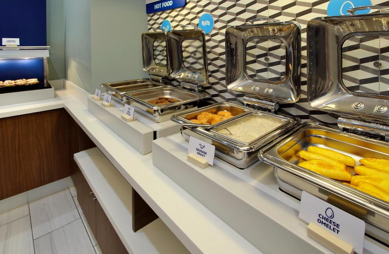 Holiday Inn Express & Suites Windsor East - Lakeshore By Ihg Tecumseh 외부 사진