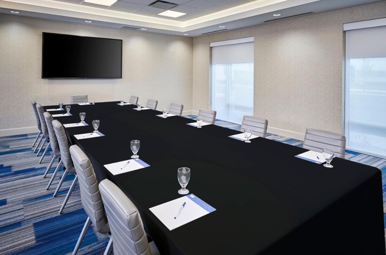 Holiday Inn Express & Suites Windsor East - Lakeshore By Ihg Tecumseh 외부 사진