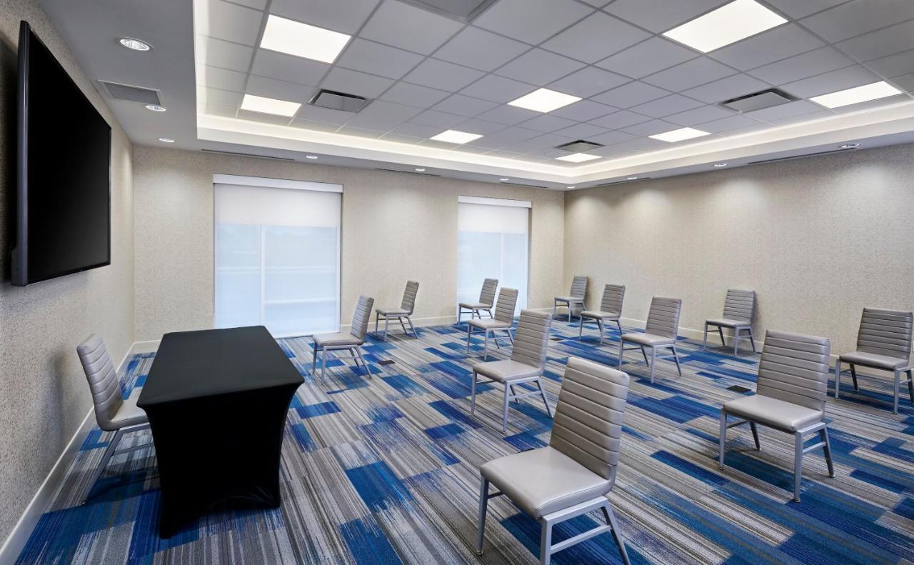 Holiday Inn Express & Suites Windsor East - Lakeshore By Ihg Tecumseh 외부 사진