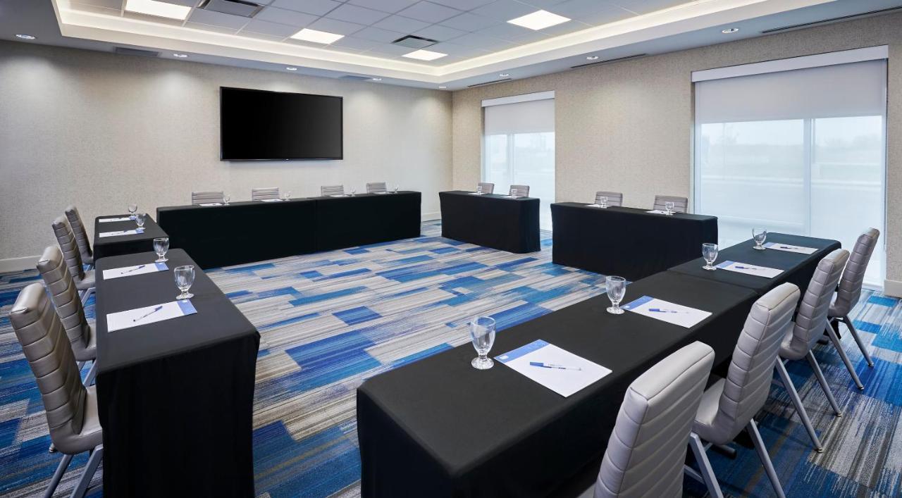 Holiday Inn Express & Suites Windsor East - Lakeshore By Ihg Tecumseh 외부 사진