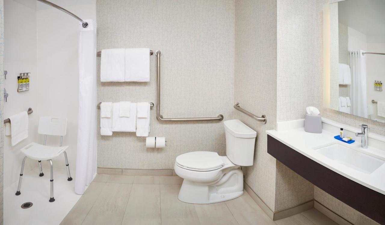 Holiday Inn Express & Suites Windsor East - Lakeshore By Ihg Tecumseh 외부 사진